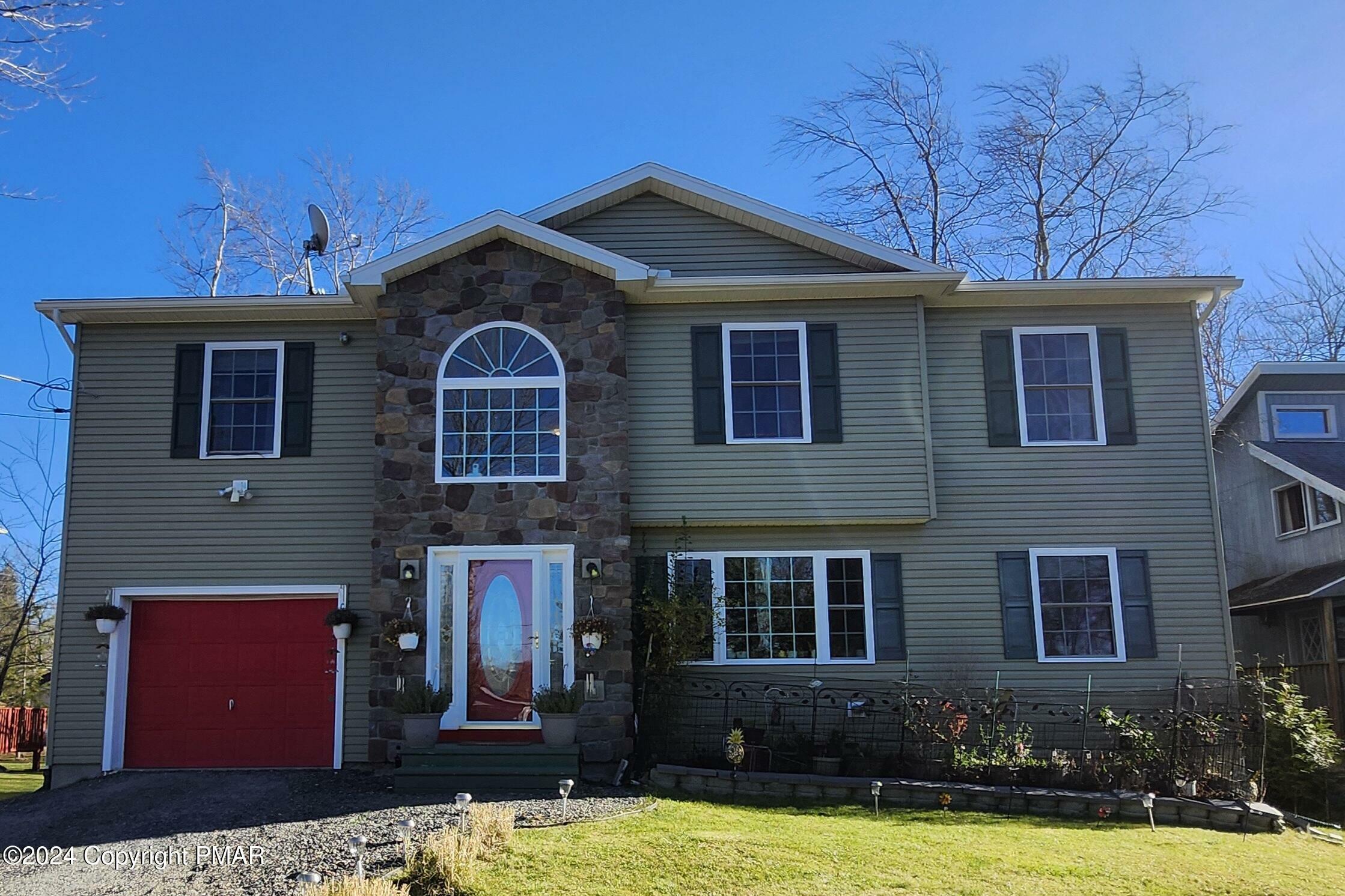 Property Photo:  3199 Carobeth Drive  PA 18466 