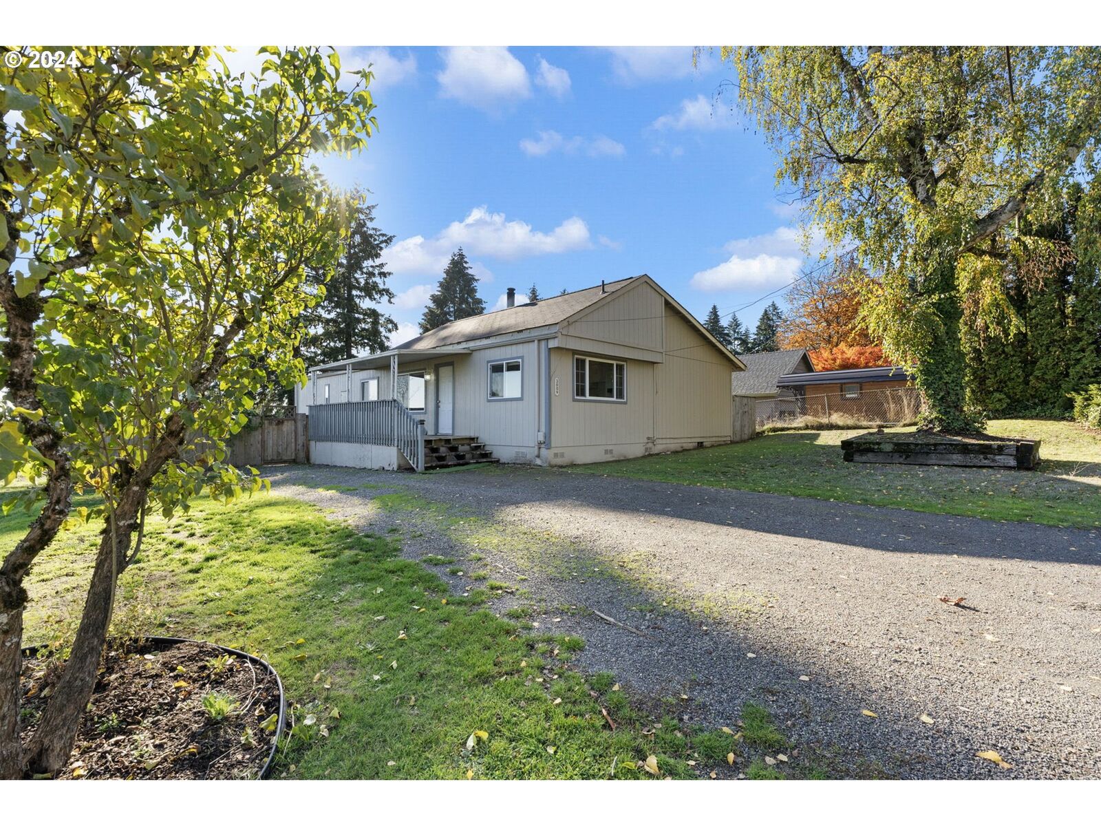 Property Photo: 3009 NE 59th St WA 98663
