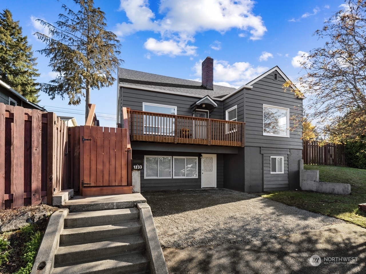 Property Photo:  1233 S Stevens Street  WA 98405 