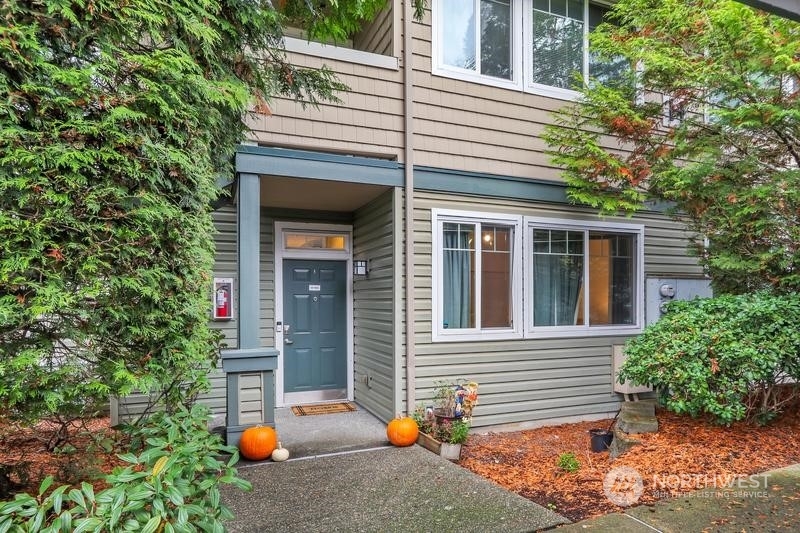 Property Photo:  1500 S 18th Street H101  WA 98055 