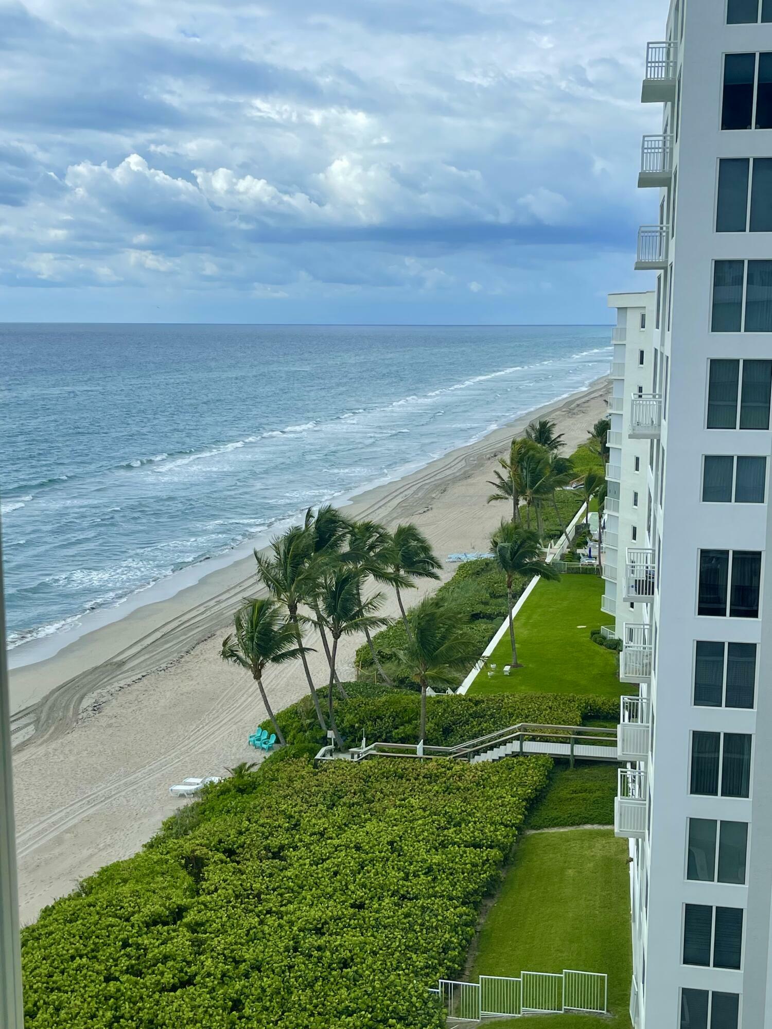 Property Photo:  3009 S Ocean Boulevard P-01  FL 33487 