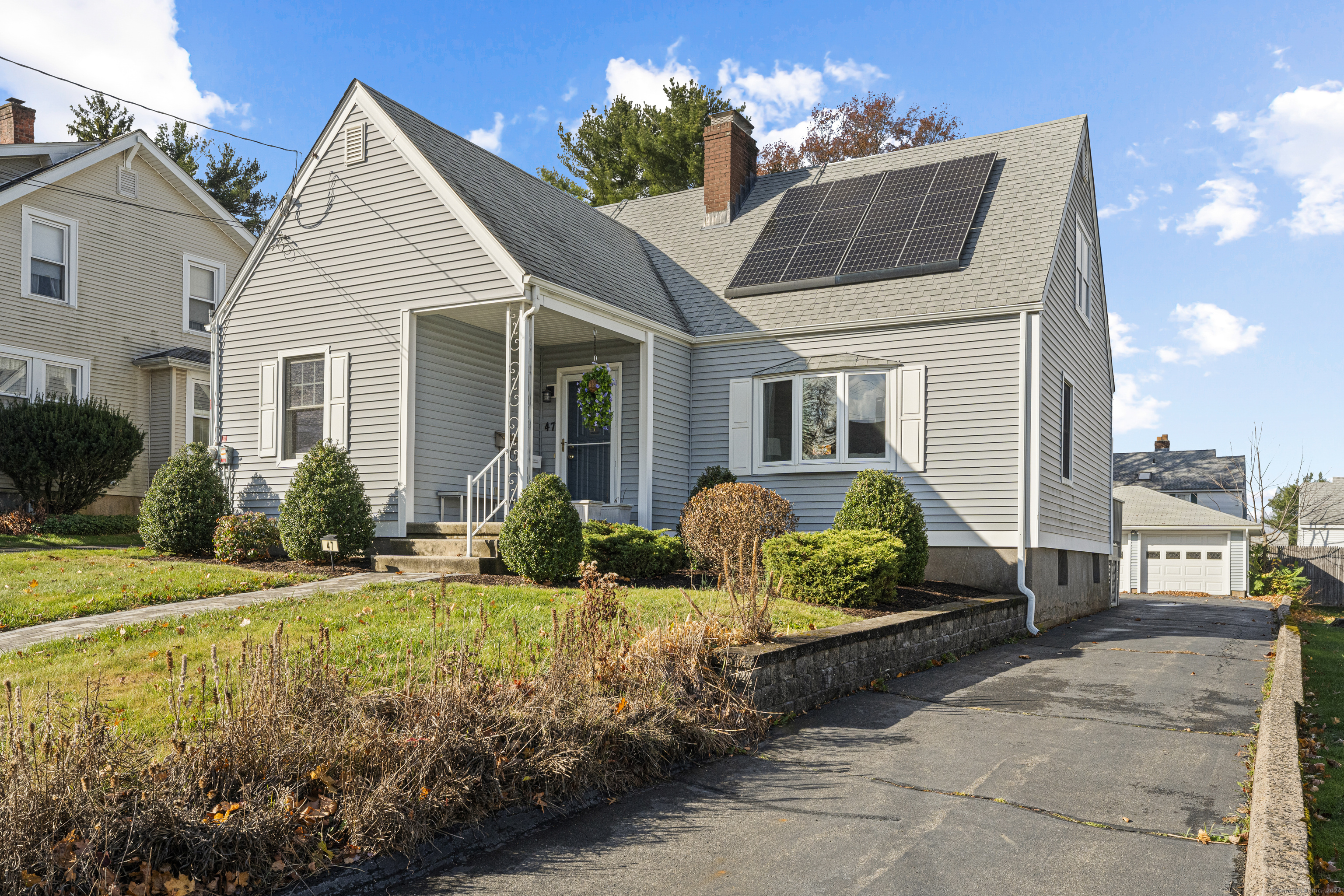 Property Photo:  47 Carpenter Avenue  CT 06450 