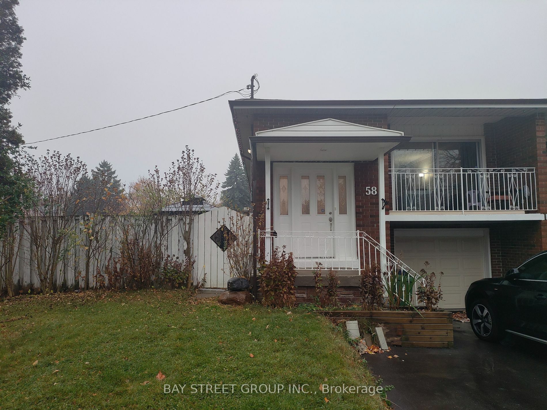 Property Photo:  58 Kitchener Rd Bsmt  ON M1E 2X5 