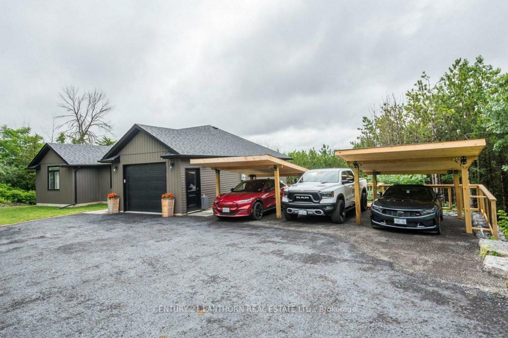 Property Photo: 1053 Smith Street ON K0K 1H0