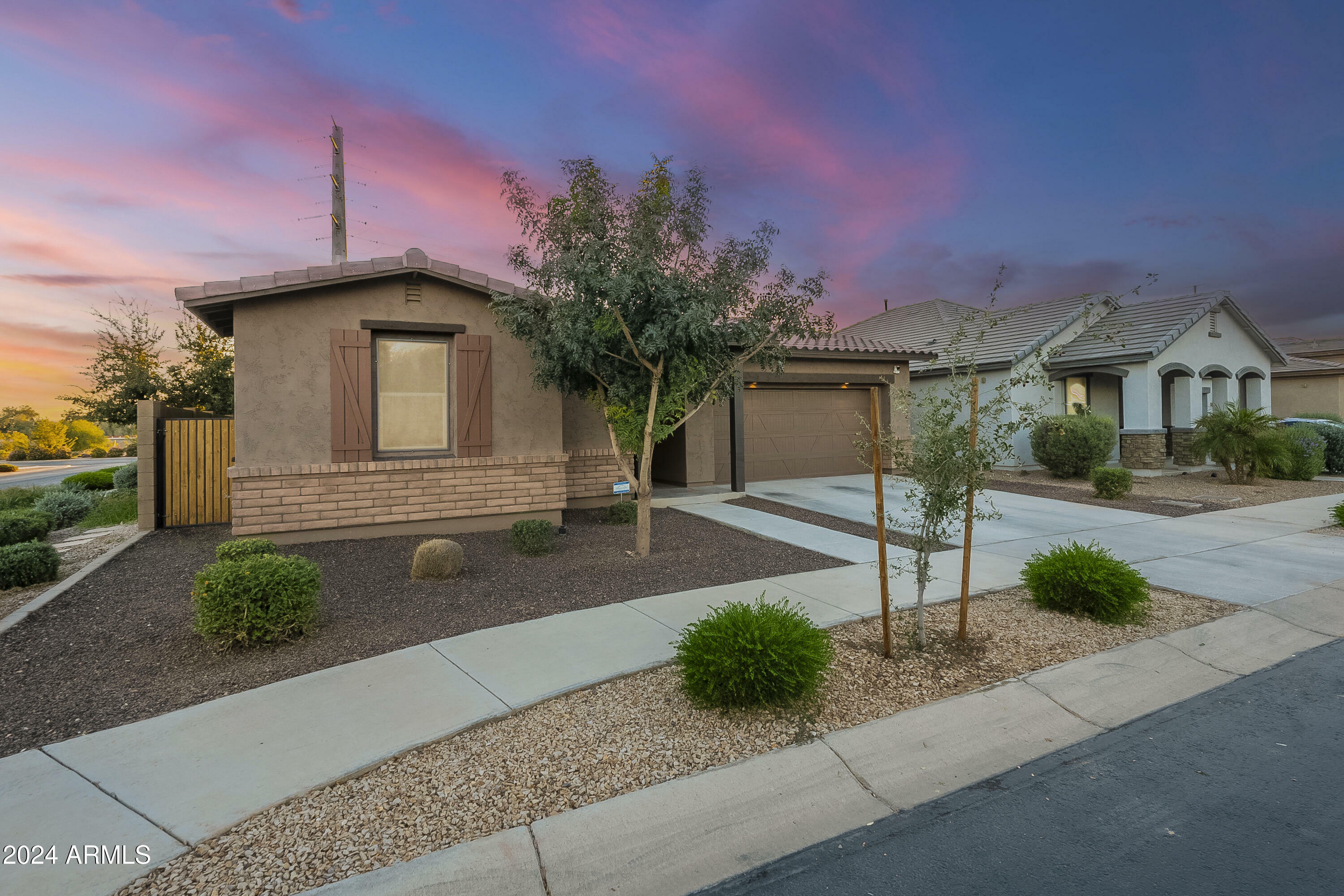 Property Photo:  22807 E Via Del Palo --  AZ 85142 