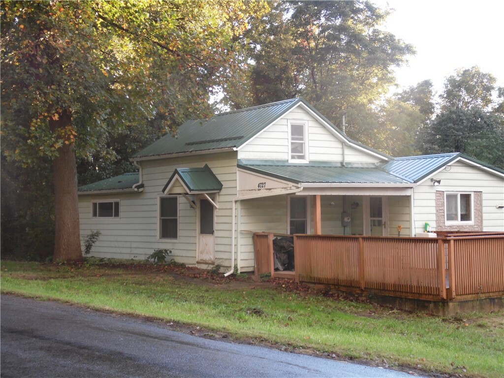 Property Photo:  4727 Hall Center Road  NY 14568 