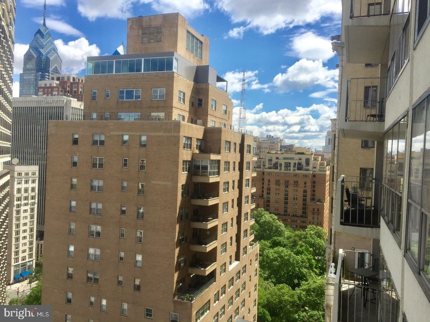 Property Photo:  224 W Rittenhouse Square 30 2515A  PA 19103 