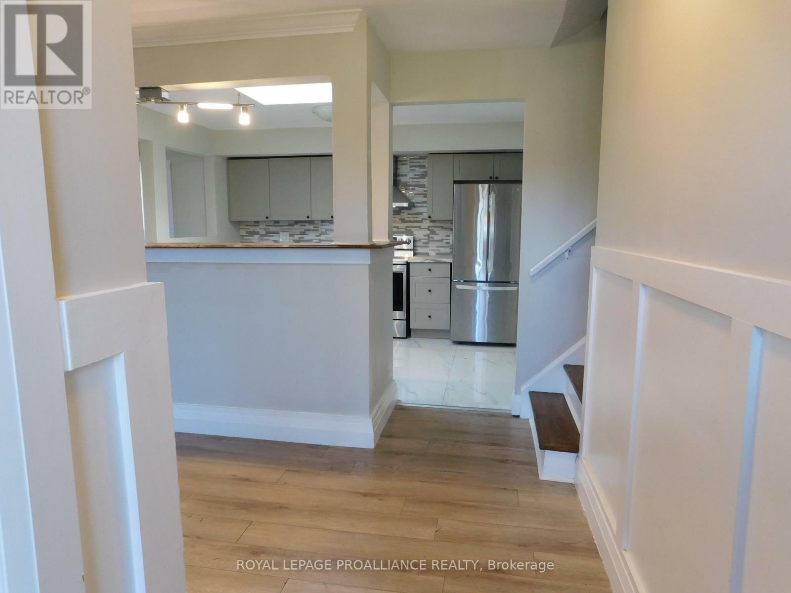 Property Photo:  36 Fifth Avenue  ON K8V 5P1 