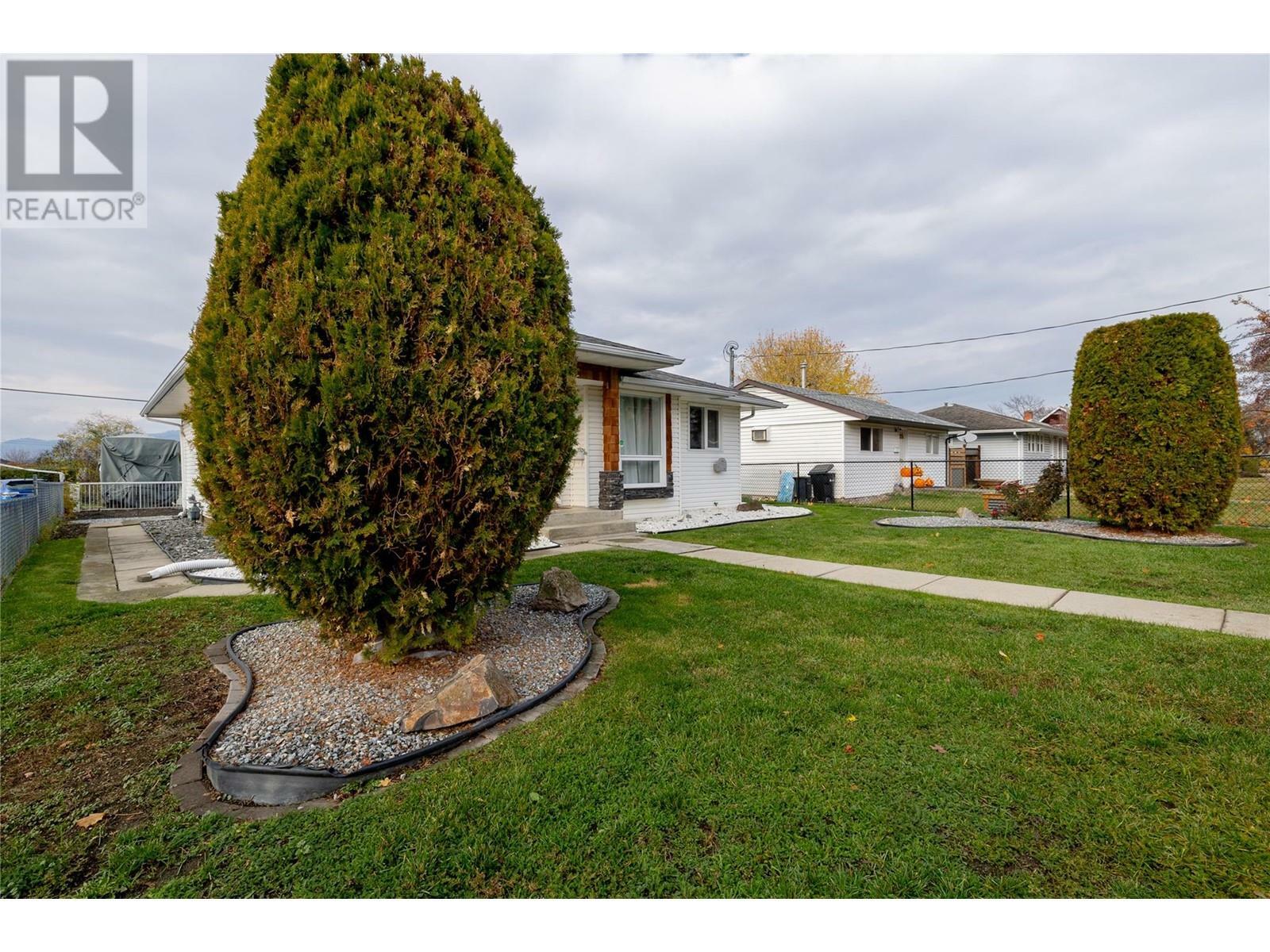 Property Photo:  3302 16 Street  BC V1T 3X4 