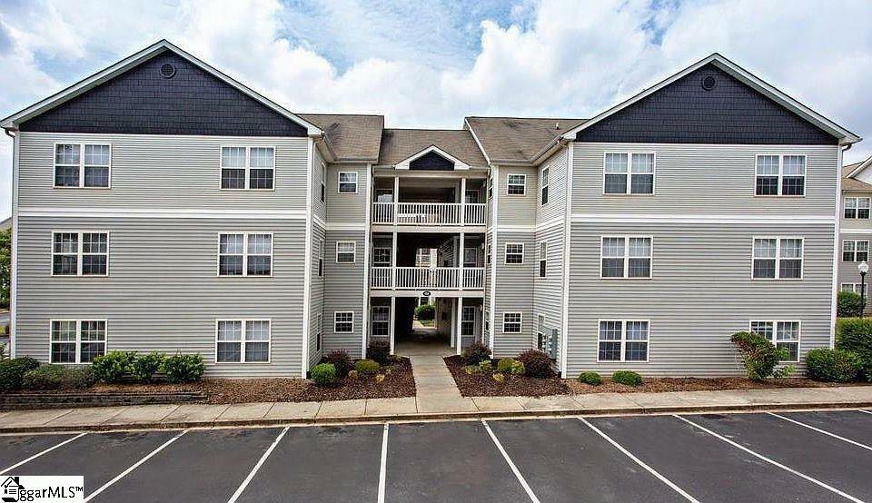 Property Photo:  182 University Village Drive Apt. D  SC 29630 