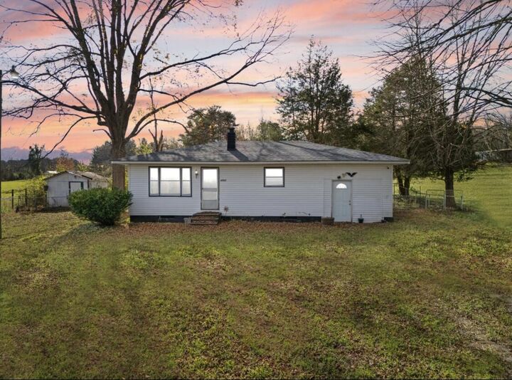 Property Photo:  4505 E Hwy 452  KY 42567 