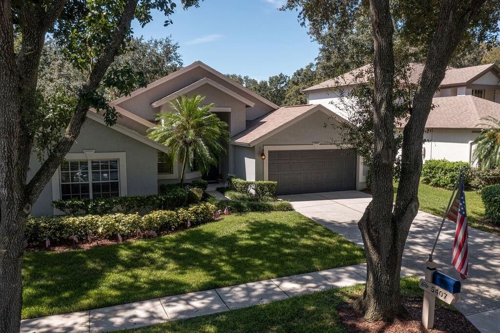 Property Photo:  5407 Twin Creeks Drive  FL 33596 