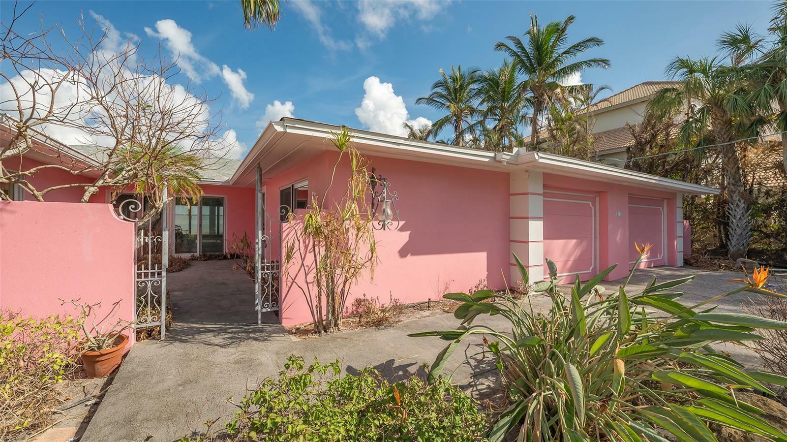 Property Photo: 162 N Washington Drive FL 34236