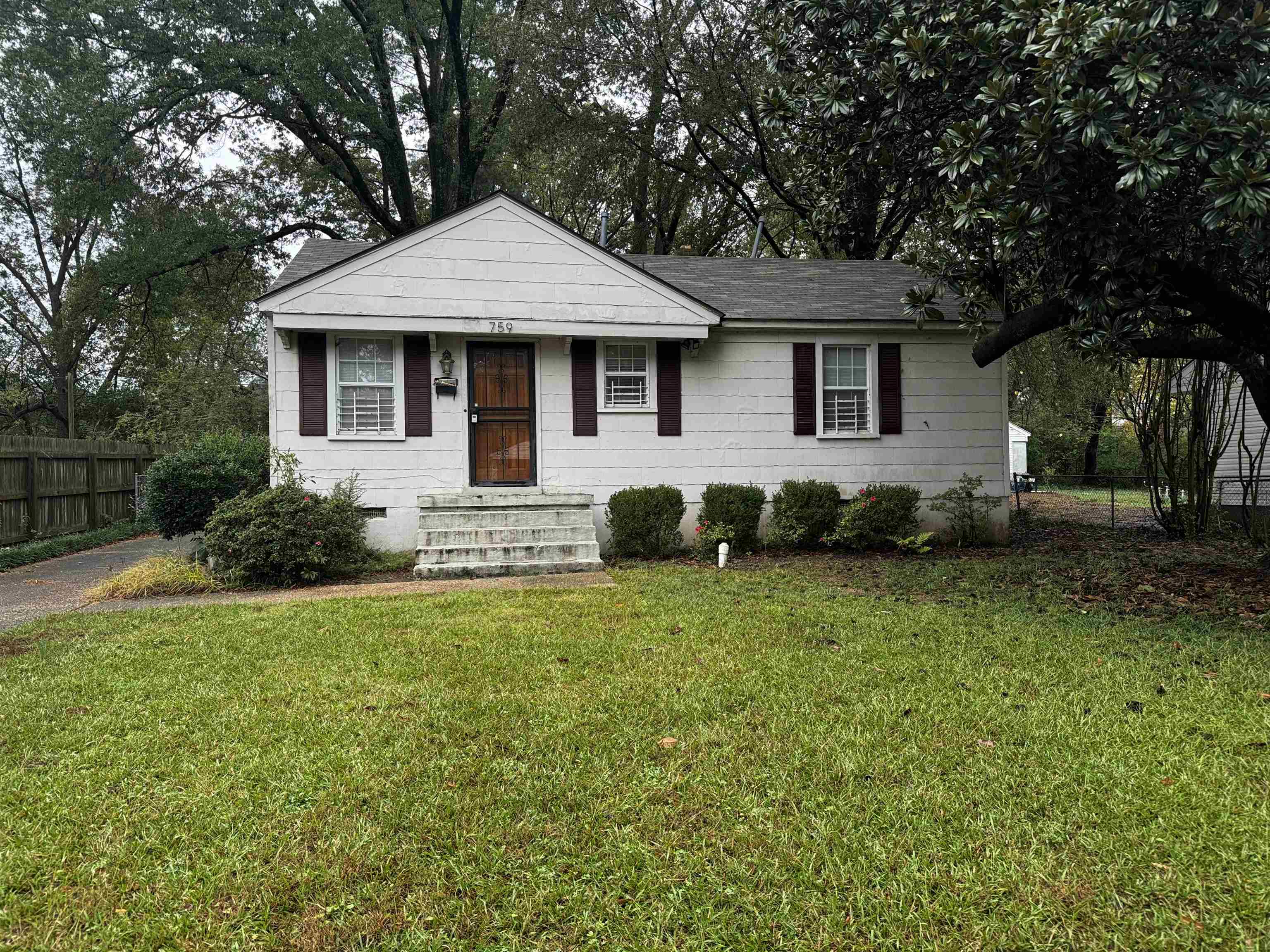 Property Photo:  759 St Nick Dr  TN 38117 