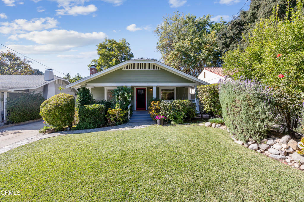 Property Photo:  1831 N Michigan Avenue  CA 91104 