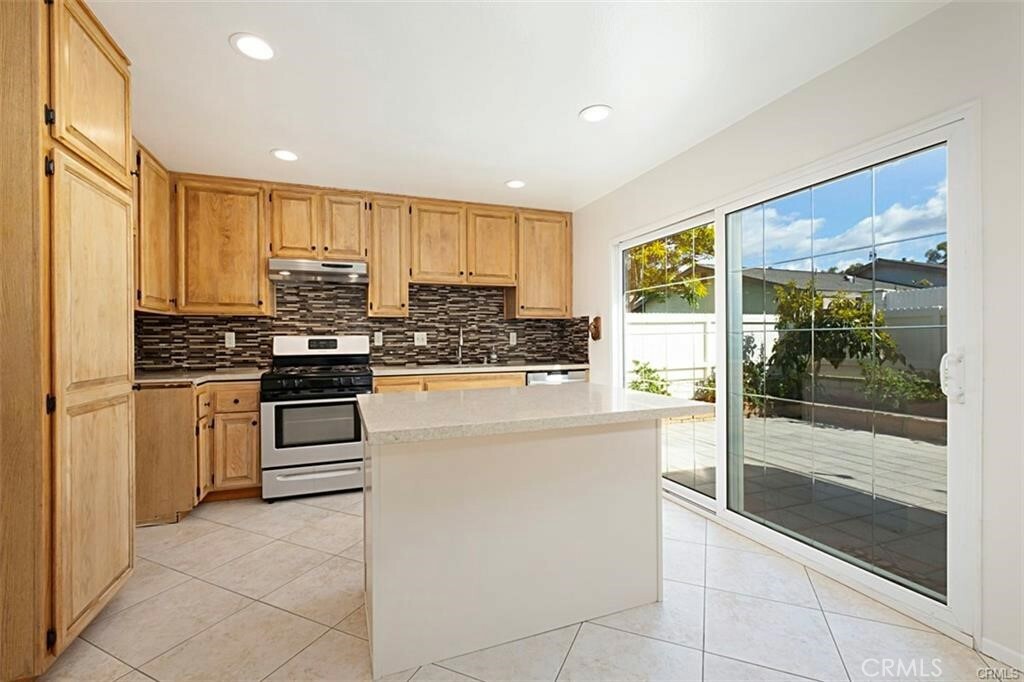 Property Photo:  6812 Rocky Grove Court 11  CA 92886 