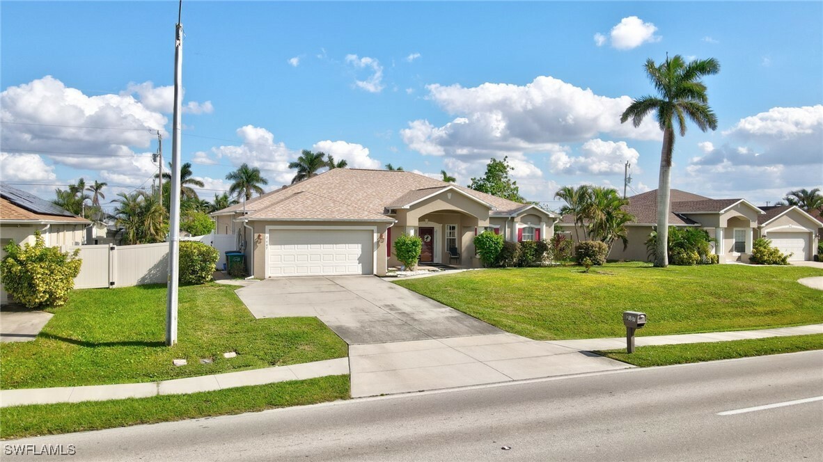 Property Photo:  2607 Chiquita Boulevard S  FL 33914 