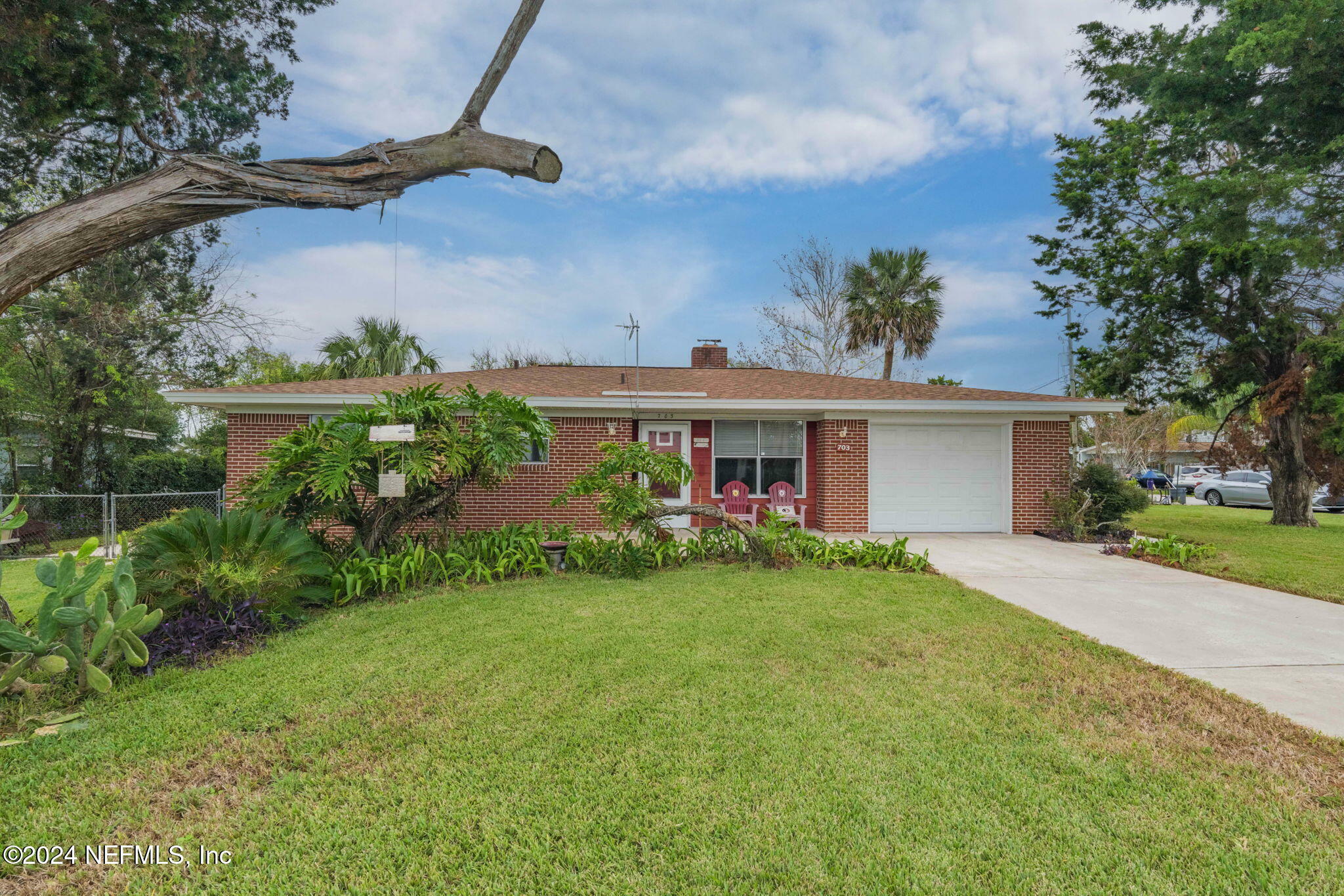 Property Photo:  703 3rd Avenue N  FL 32250 