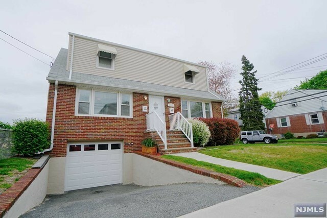 Property Photo:  125 Gold Street 1  NJ 07031 