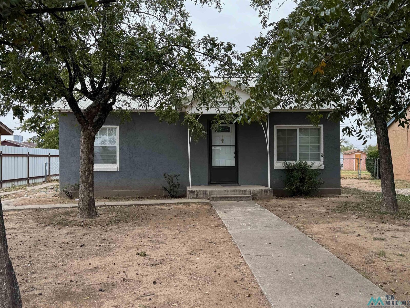 Property Photo:  1008 W Dallas Ave Avenue  NM 88210 