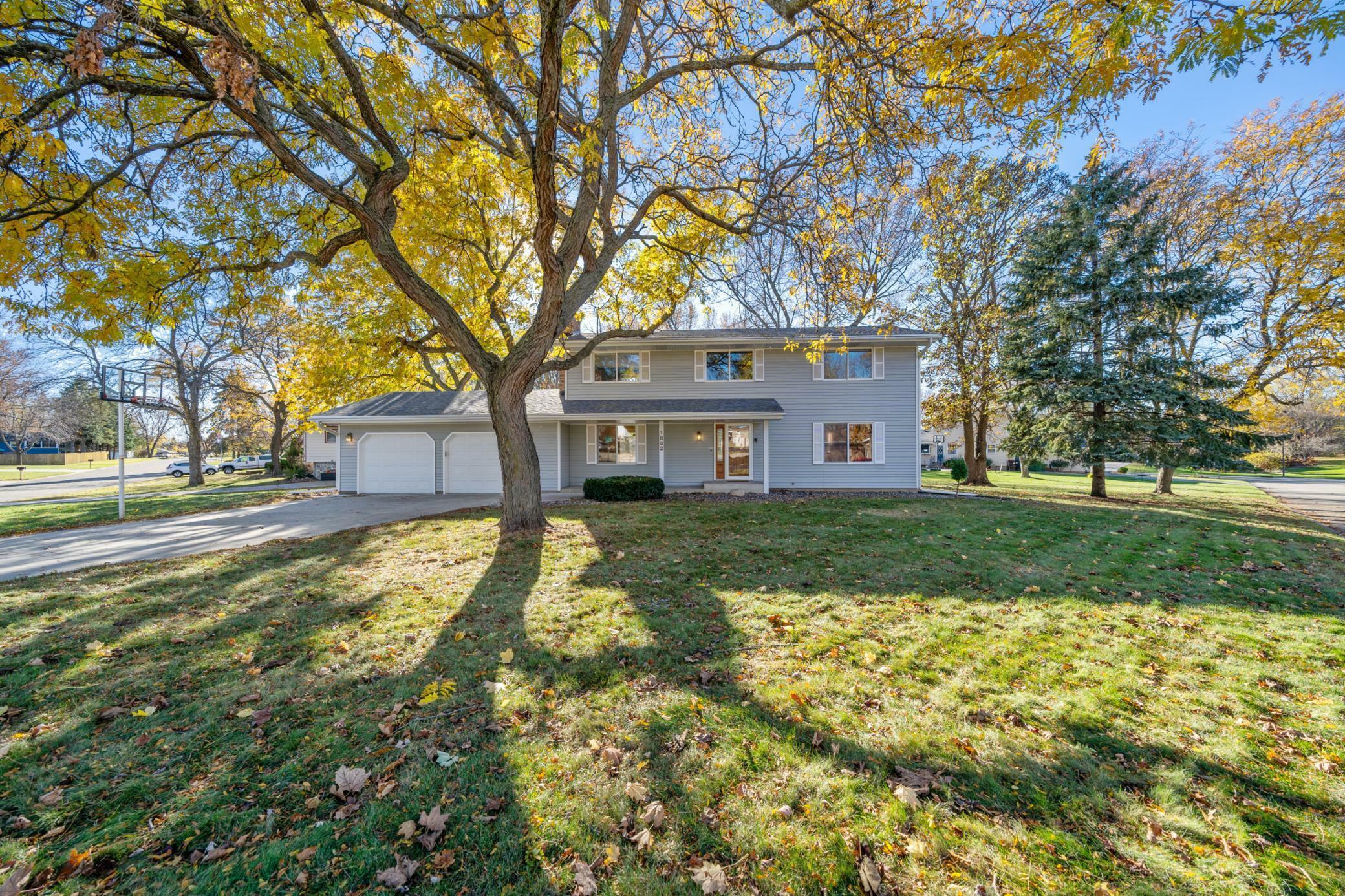 1832 Richal Drive  Woodbury MN 55125 photo