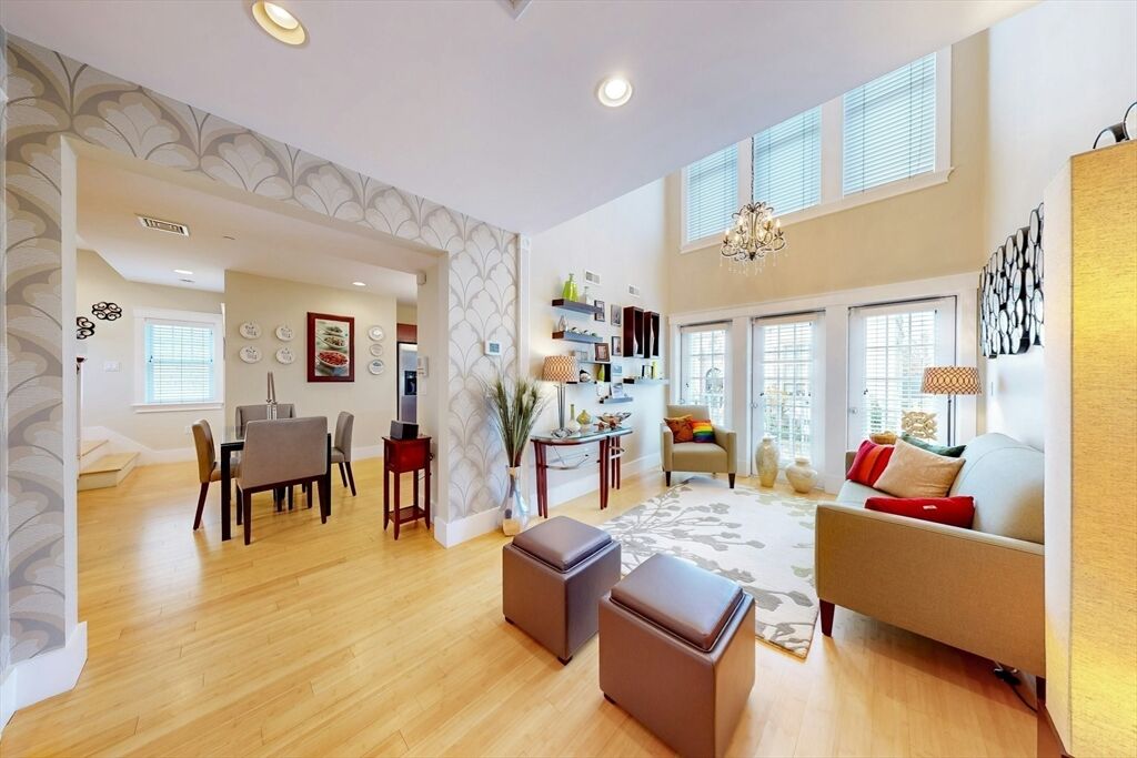 Property Photo: 418 Centre St 1 MA 02130