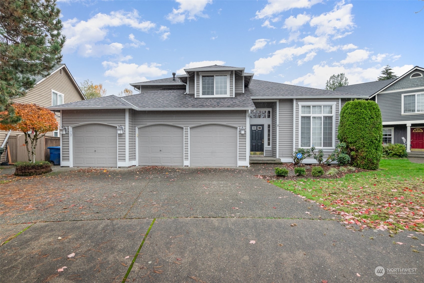 4311 NE 9th Place  Renton WA 98059 photo