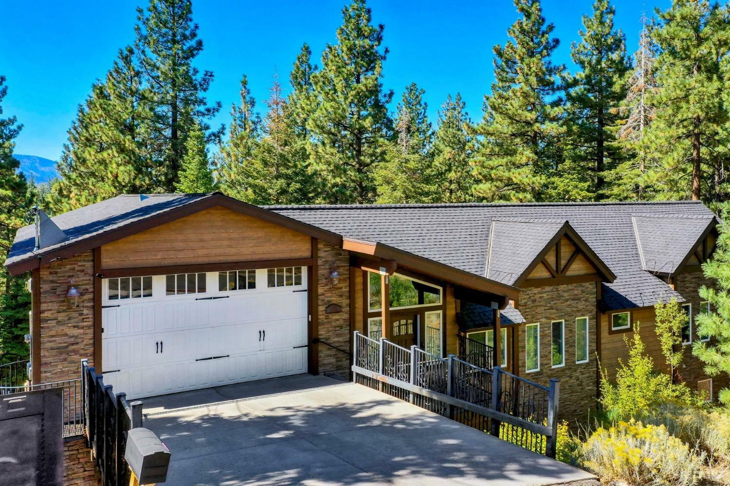 Property Photo: 2285 Del Norte Street CA 96150