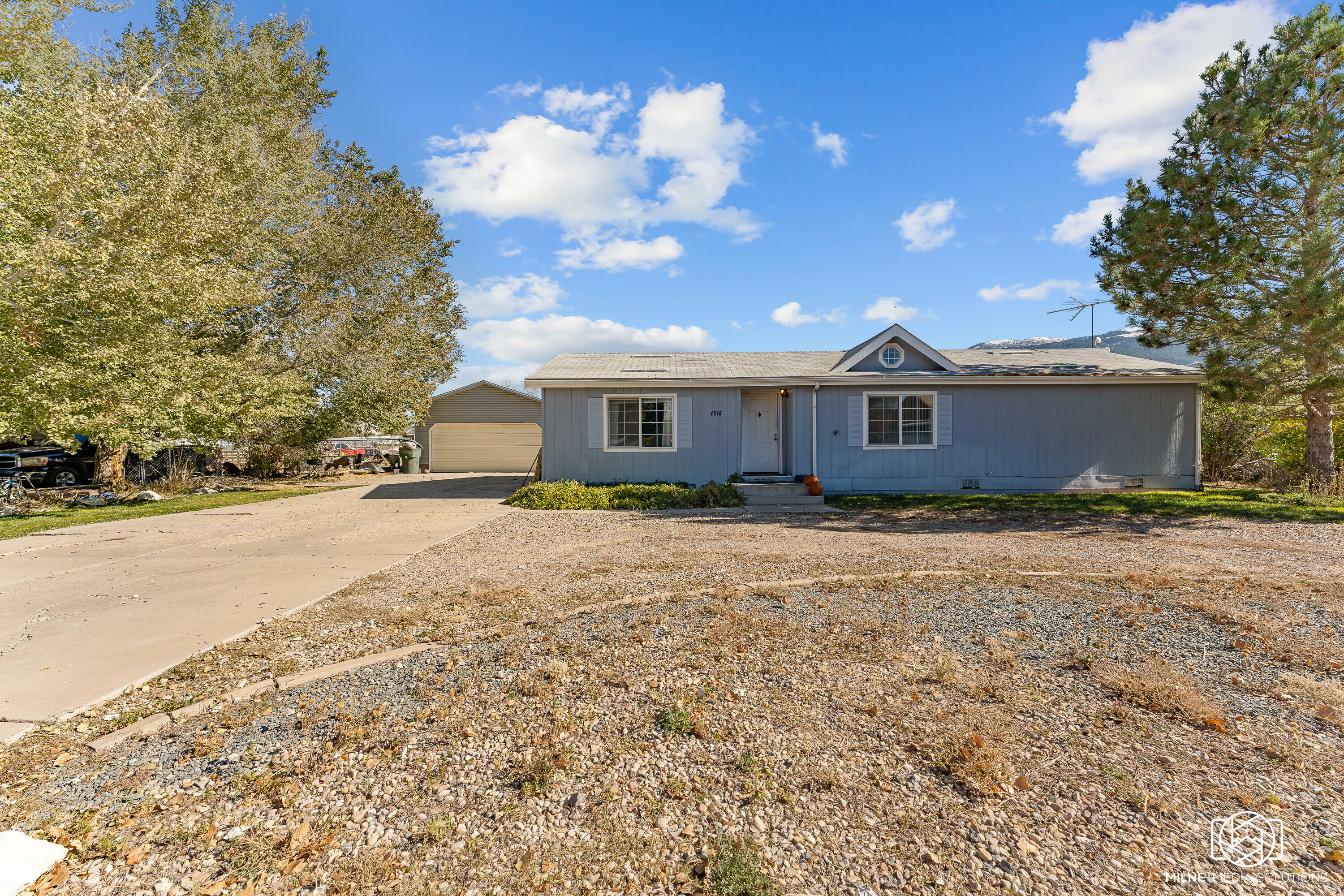 Property Photo: 4510 N Quickdraw Ln UT 84721