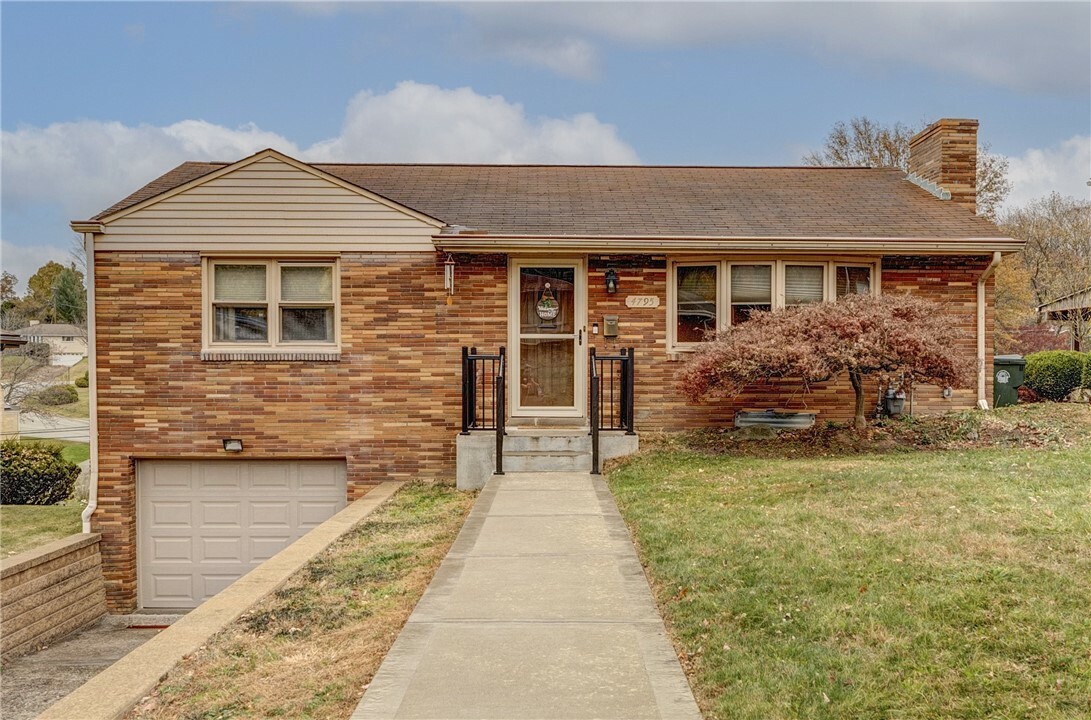 4795 Sherwood Drive  Pittsburgh PA 15236 photo