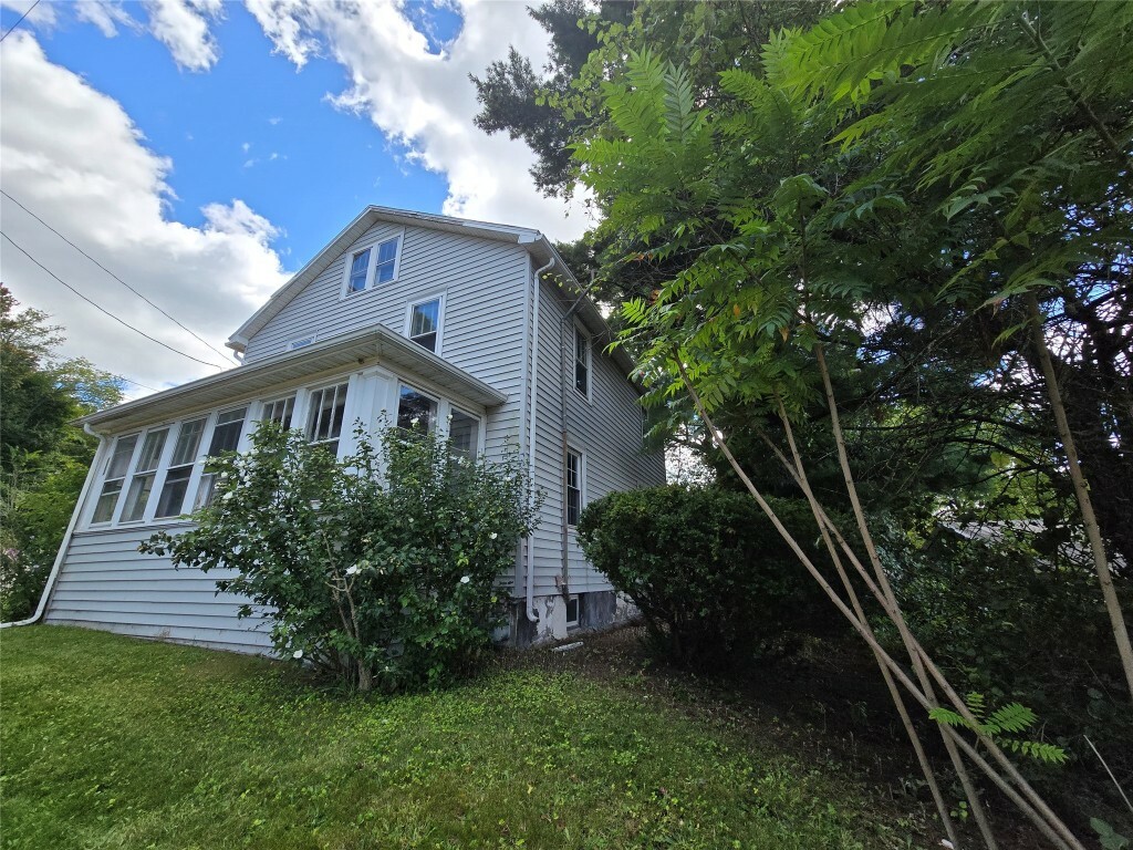 Property Photo:  122 Bevier Street 1  NY 13904 