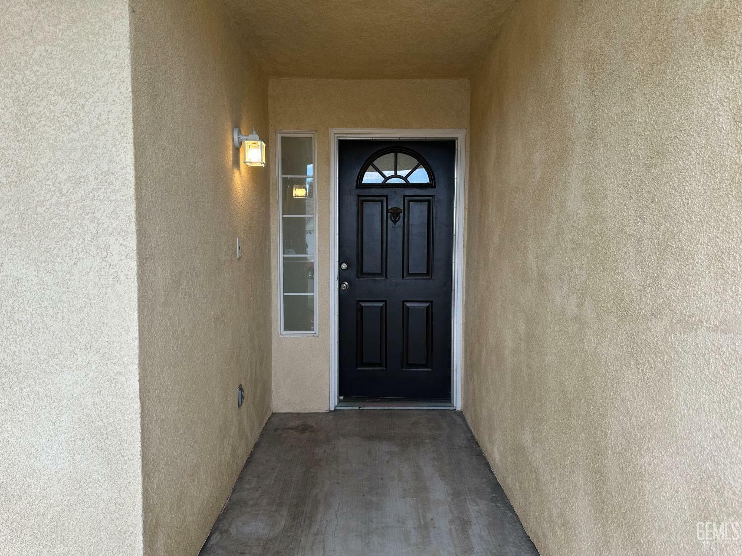 Property Photo:  11608 Trinity Park Way  CA 93311 