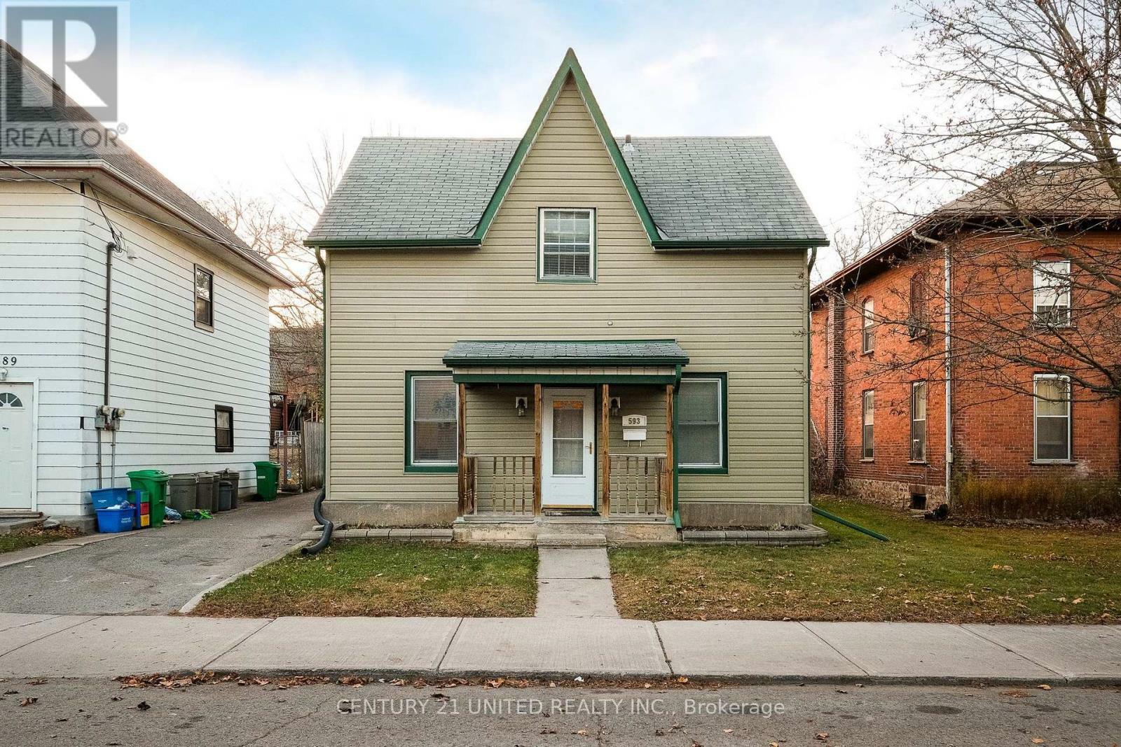 593 Harvey Street  Peterborough Central (North) ON K9H 3L1 photo