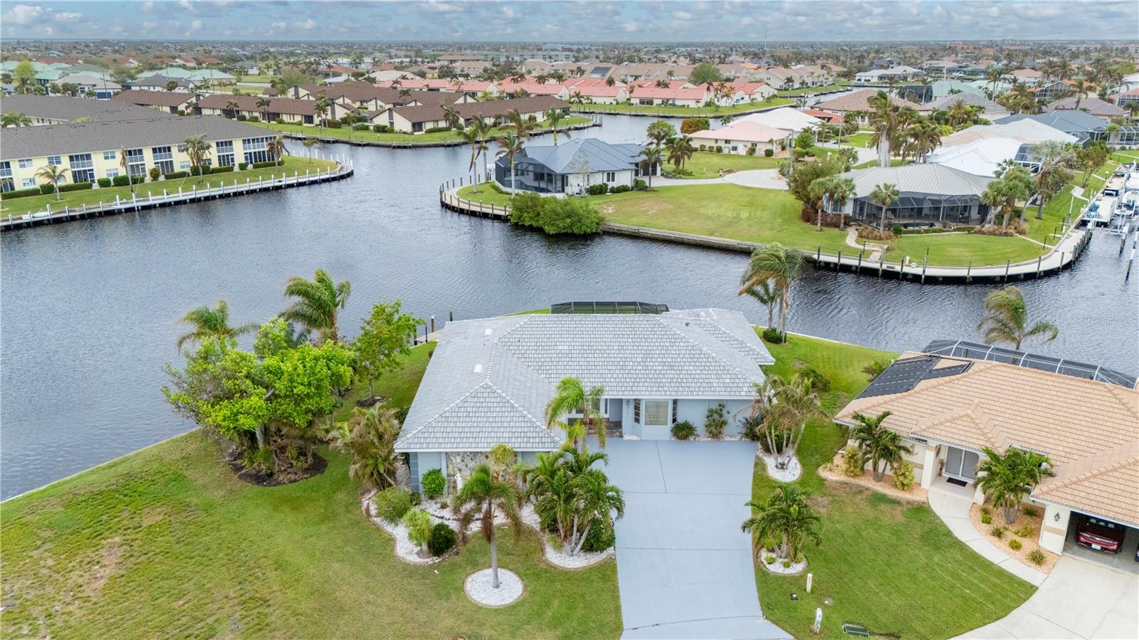 Property Photo:  1457 Sea Fan Drive  FL 33950 