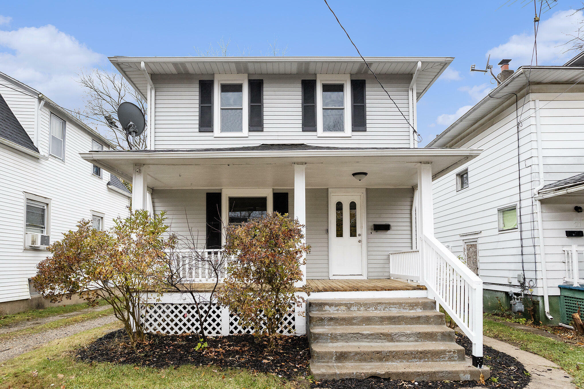 Property Photo:  19 East Avenue N  MI 49017 