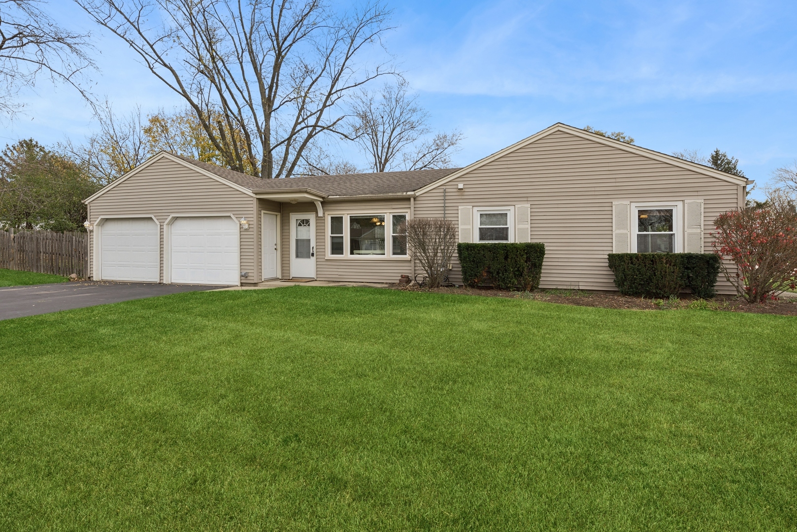 Property Photo:  980 Wilmette Terrace  IL 60047 