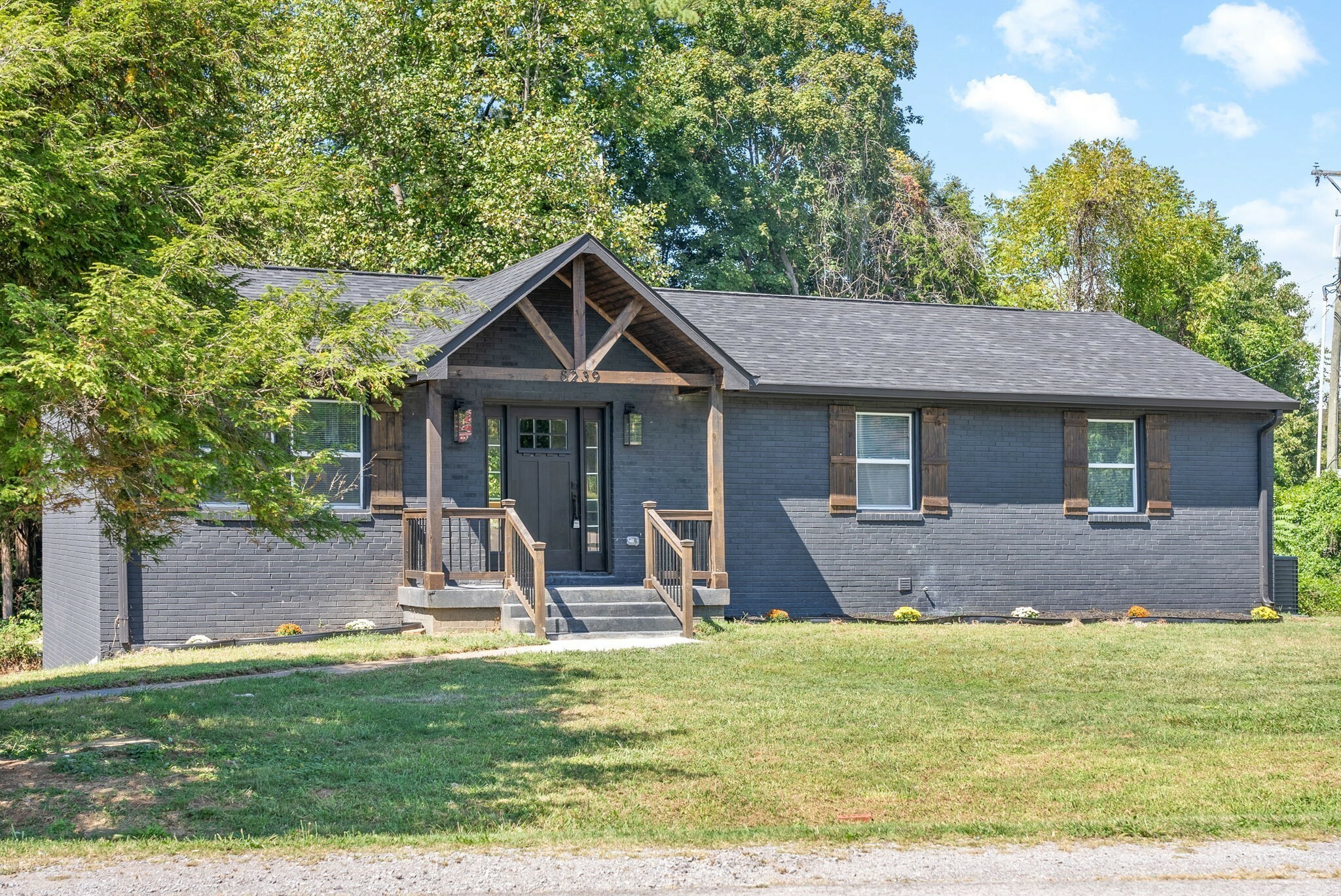 Property Photo:  8239 Luree Ln  TN 37076 