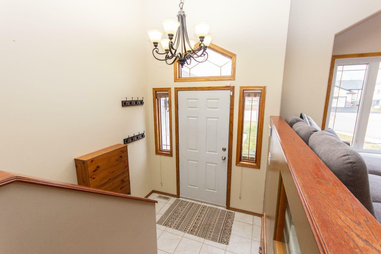 Property Photo:  17 Kingston Drive  AB T4P 3P9 