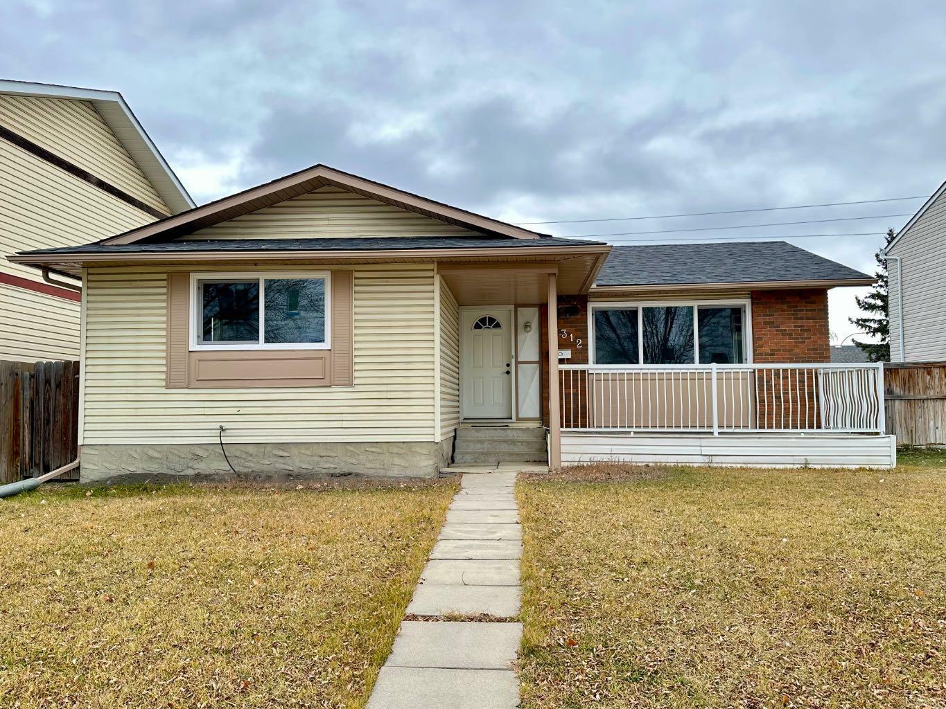 4312 26 Avenue NE  Calgary AB T1Y 3J8 photo