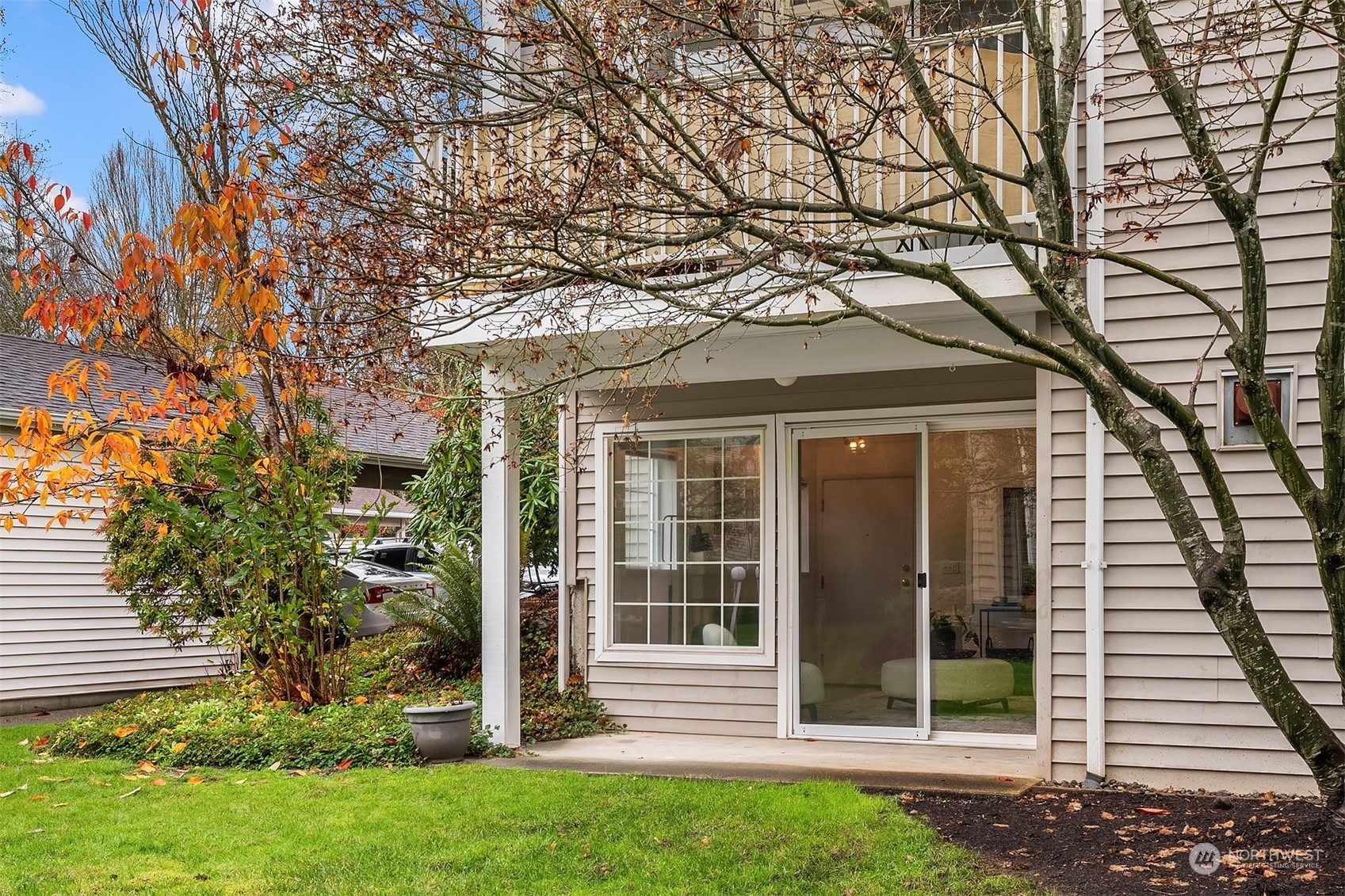 Property Photo:  25235 SE Klahanie Boulevard L104  WA 98029 