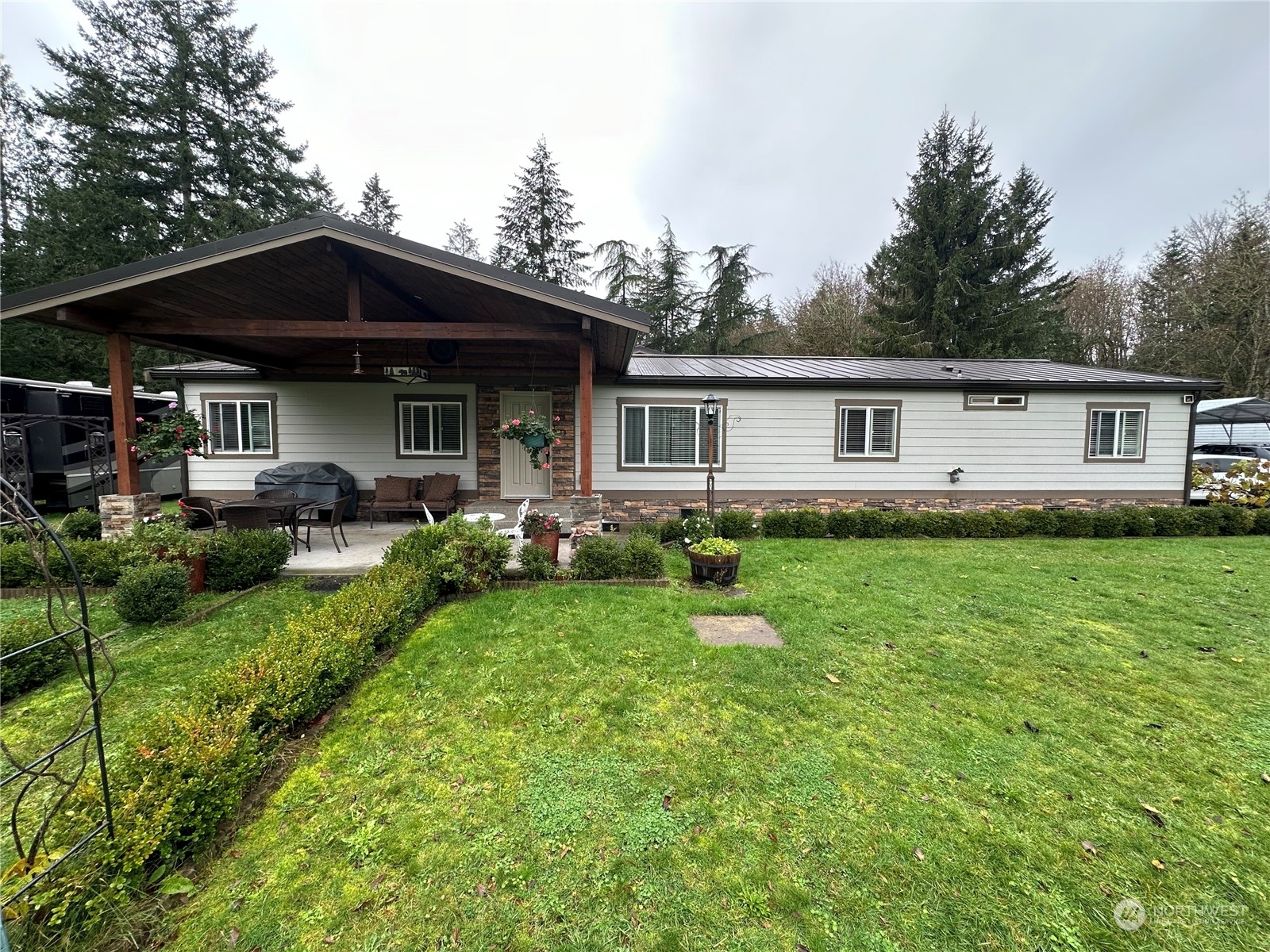 Property Photo:  31305 SE 202nd Avenue  WA 98042 