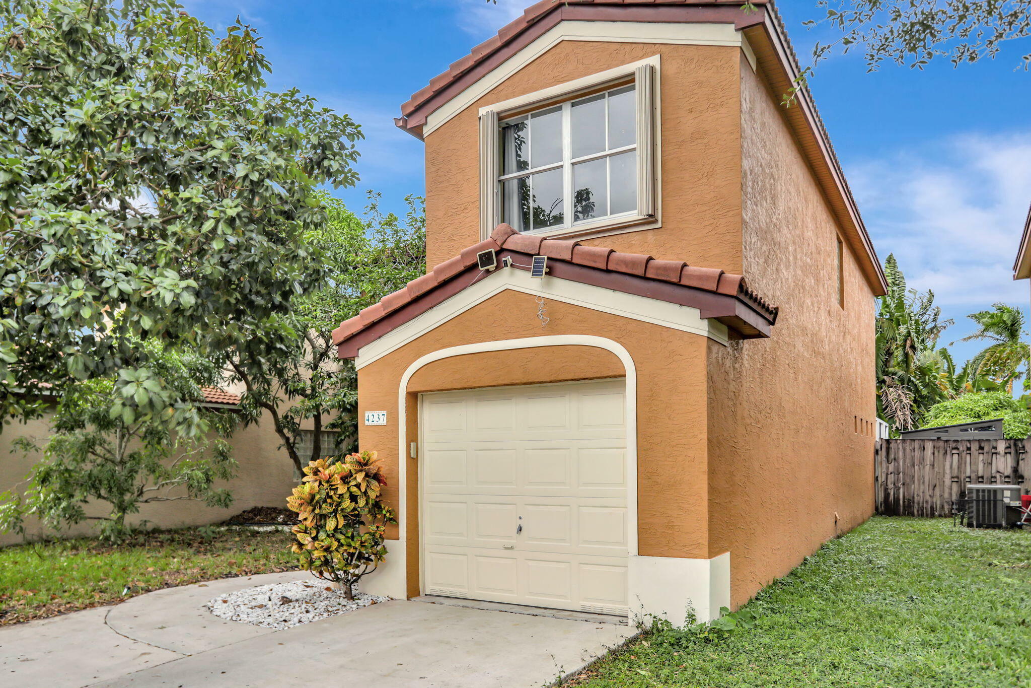 Property Photo:  4237 NW 1st Drive  FL 33442 