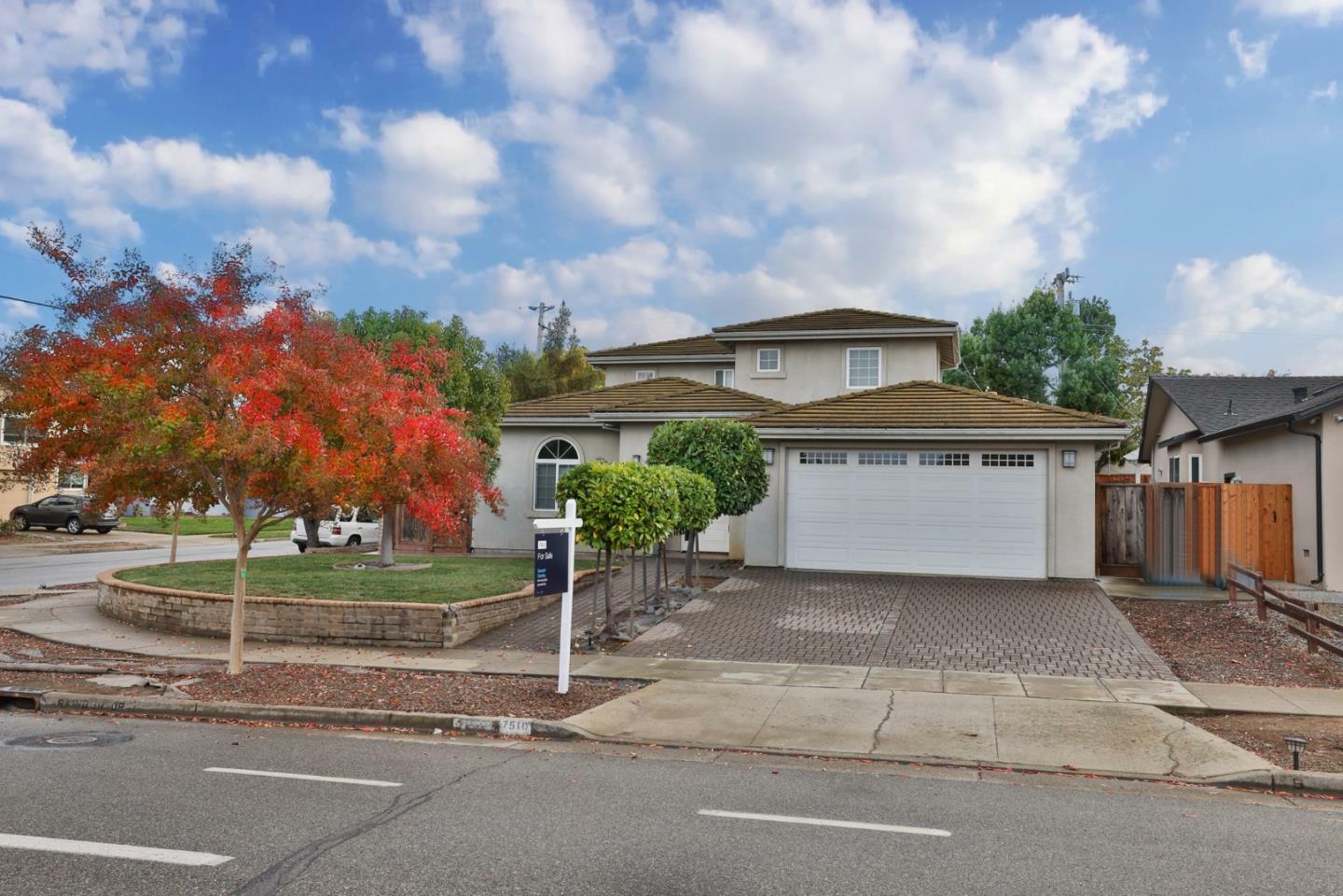 Property Photo:  7510 Rainbow Drive  CA 95014 