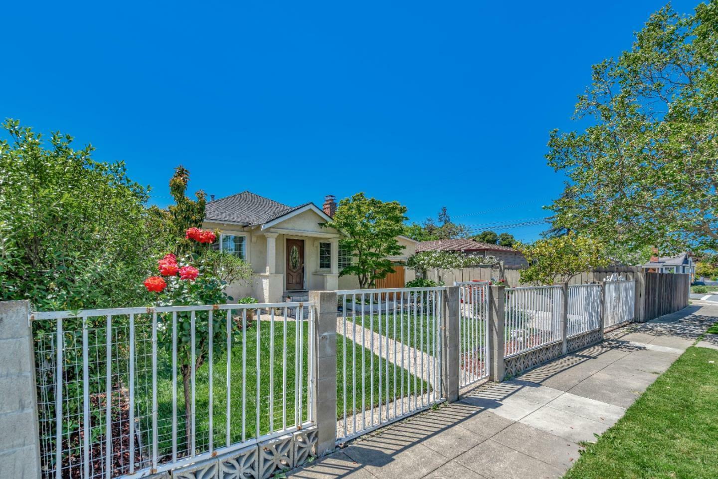 Property Photo:  3502 Hoover Street  CA 94063 