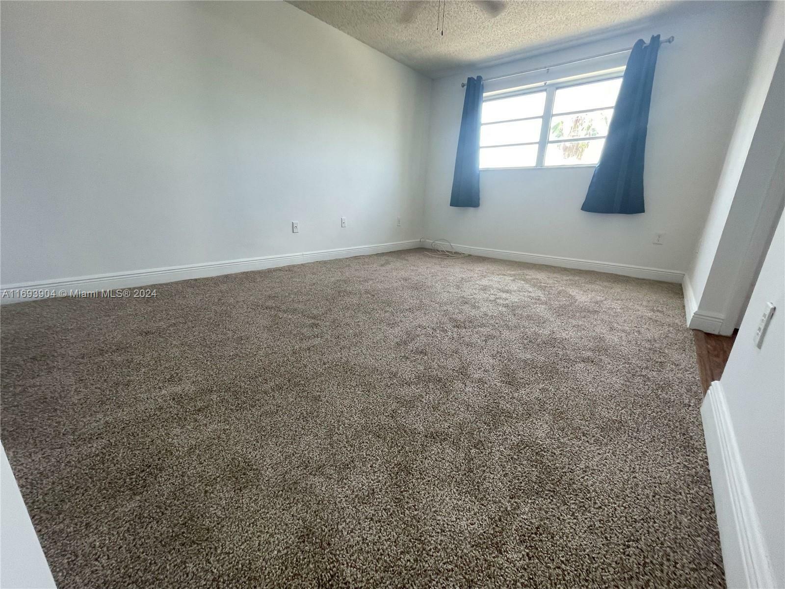 Property Photo:  821 Euclid Ave 403  FL 33139 