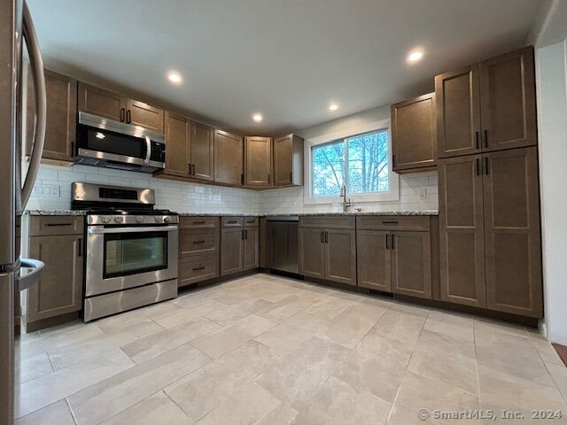 Property Photo:  41-43 Benedict Court  CT 06850 