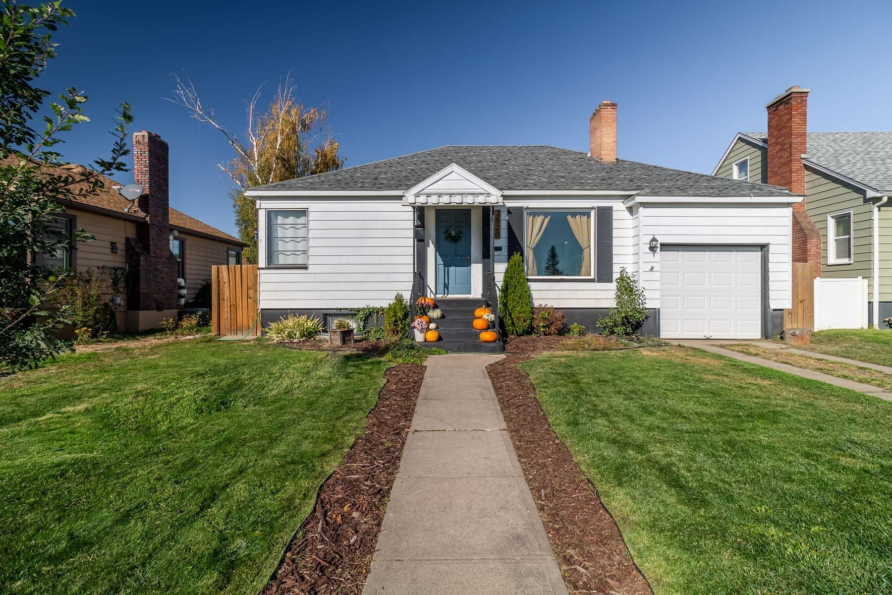 Property Photo:  3520 W Garland Ave  WA 99205 