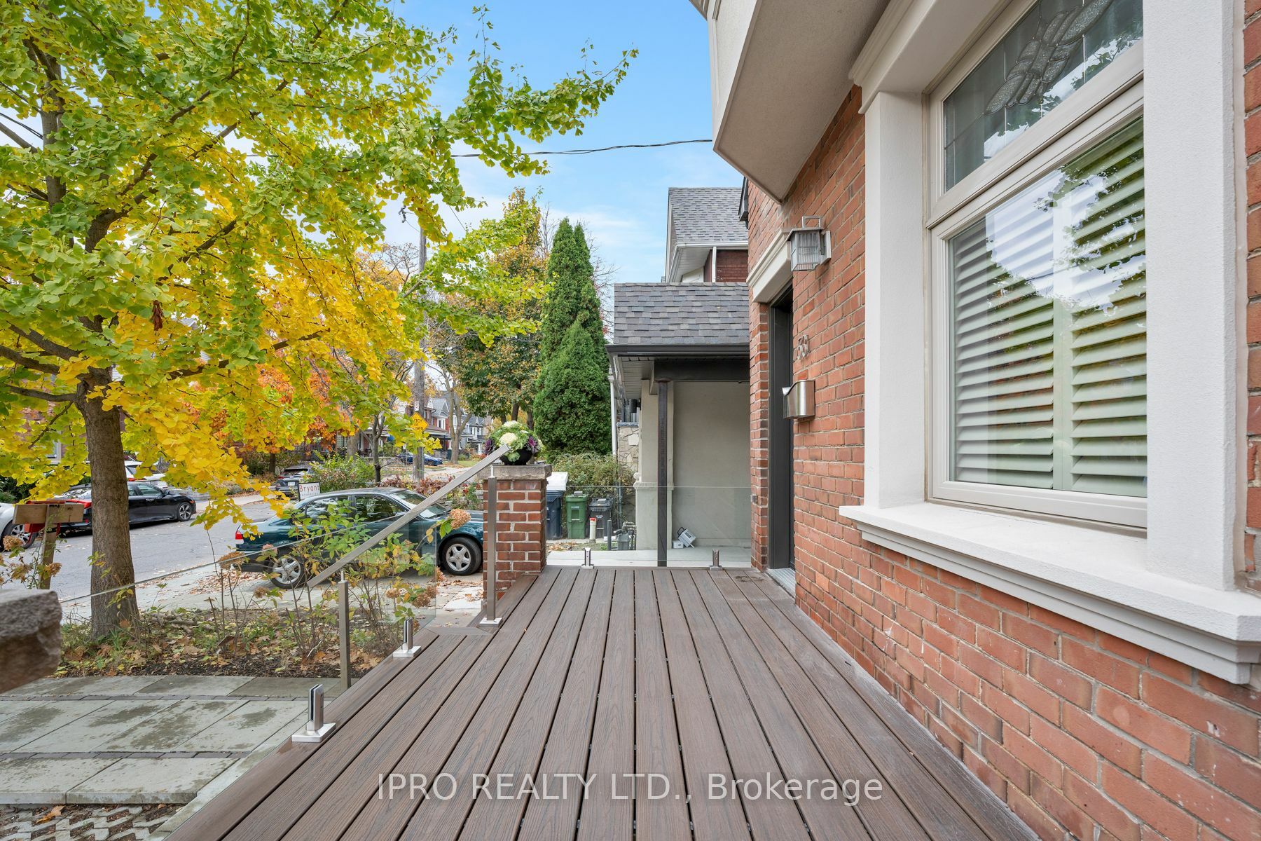 Property Photo:  53 Ferrier Ave  ON M4K 3H5 