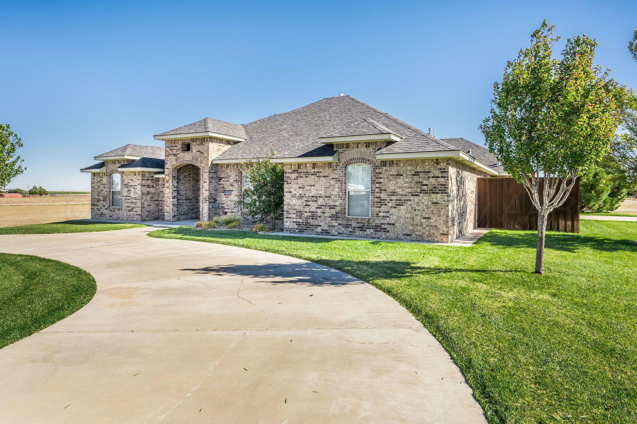 Property Photo:  100 N Pratt  TX 79019 