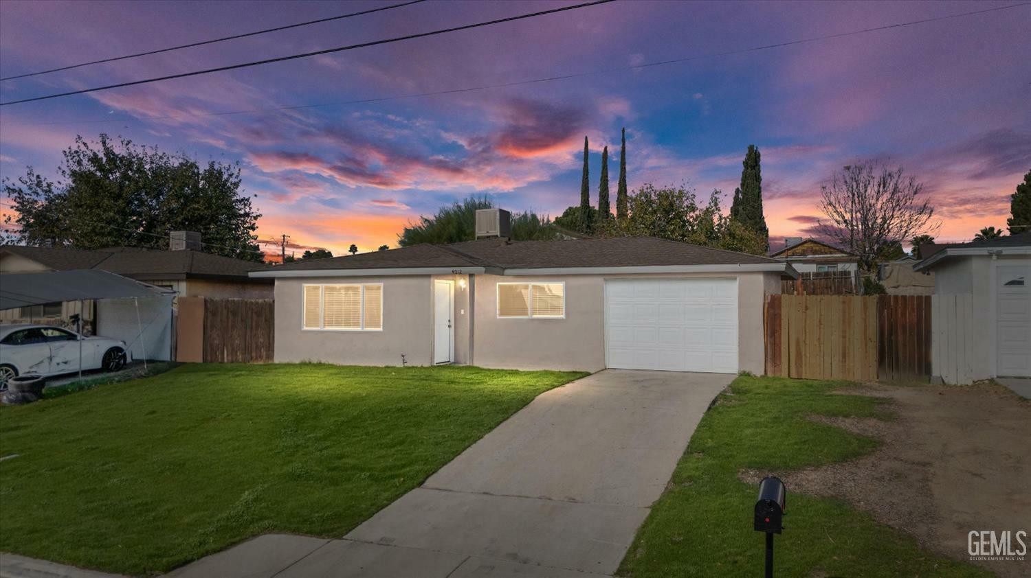 Property Photo:  4012 Mitchell Avenue  CA 93306 